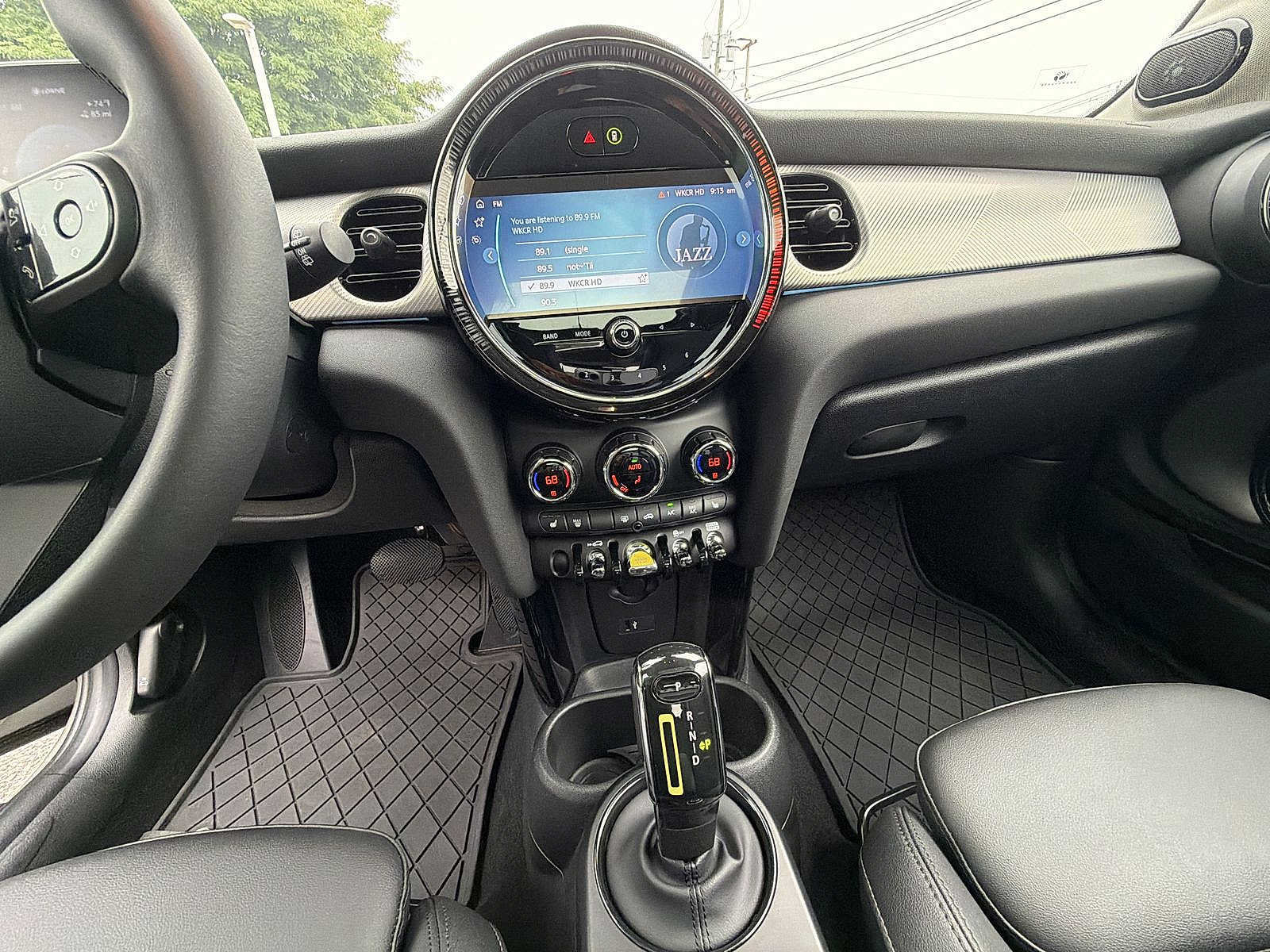 Used 2024 MINI Cooper SE FWD image 24