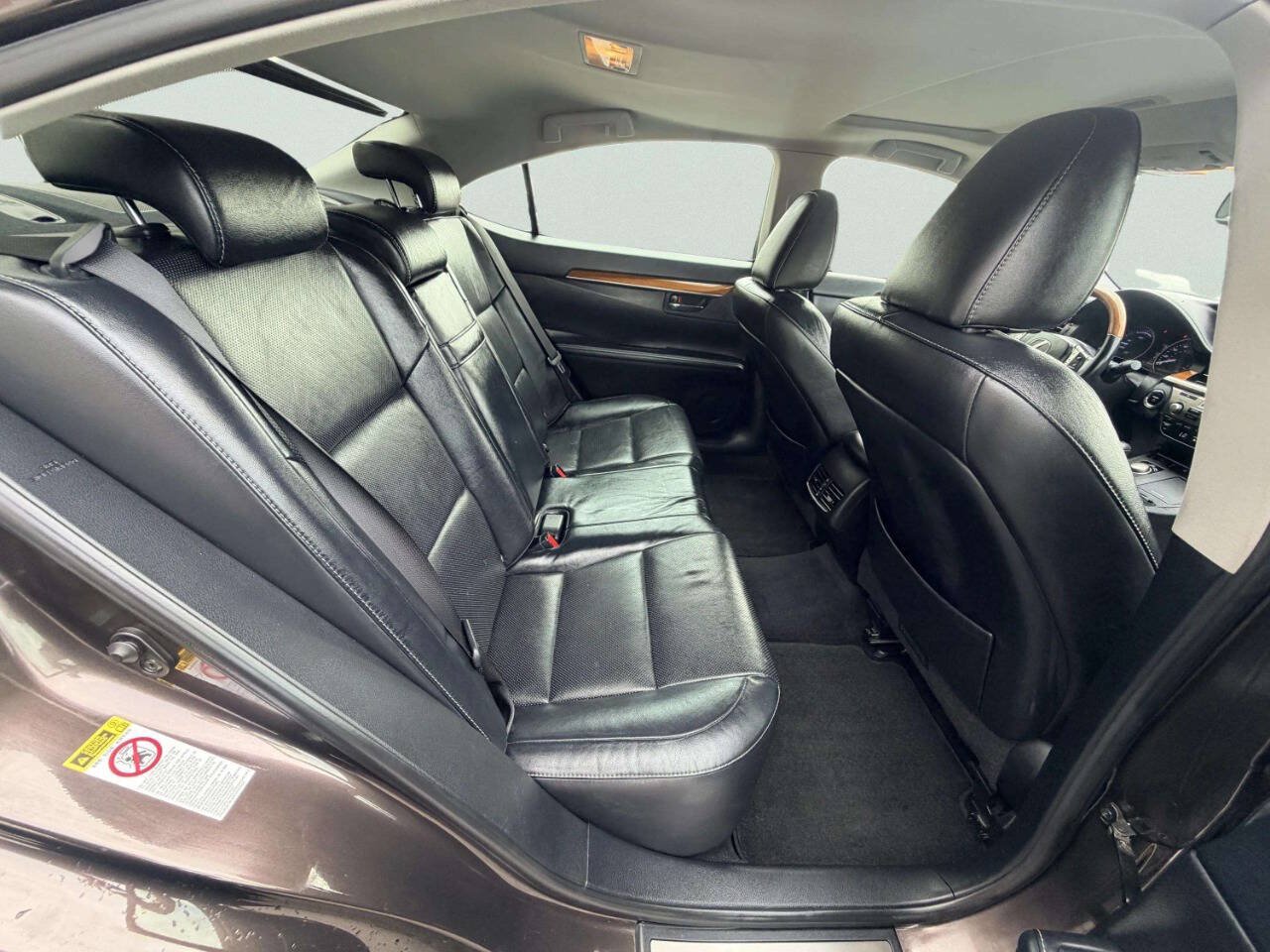 Used 2013 Lexus ES 300h w/ Luxury Pkg FWD image 25