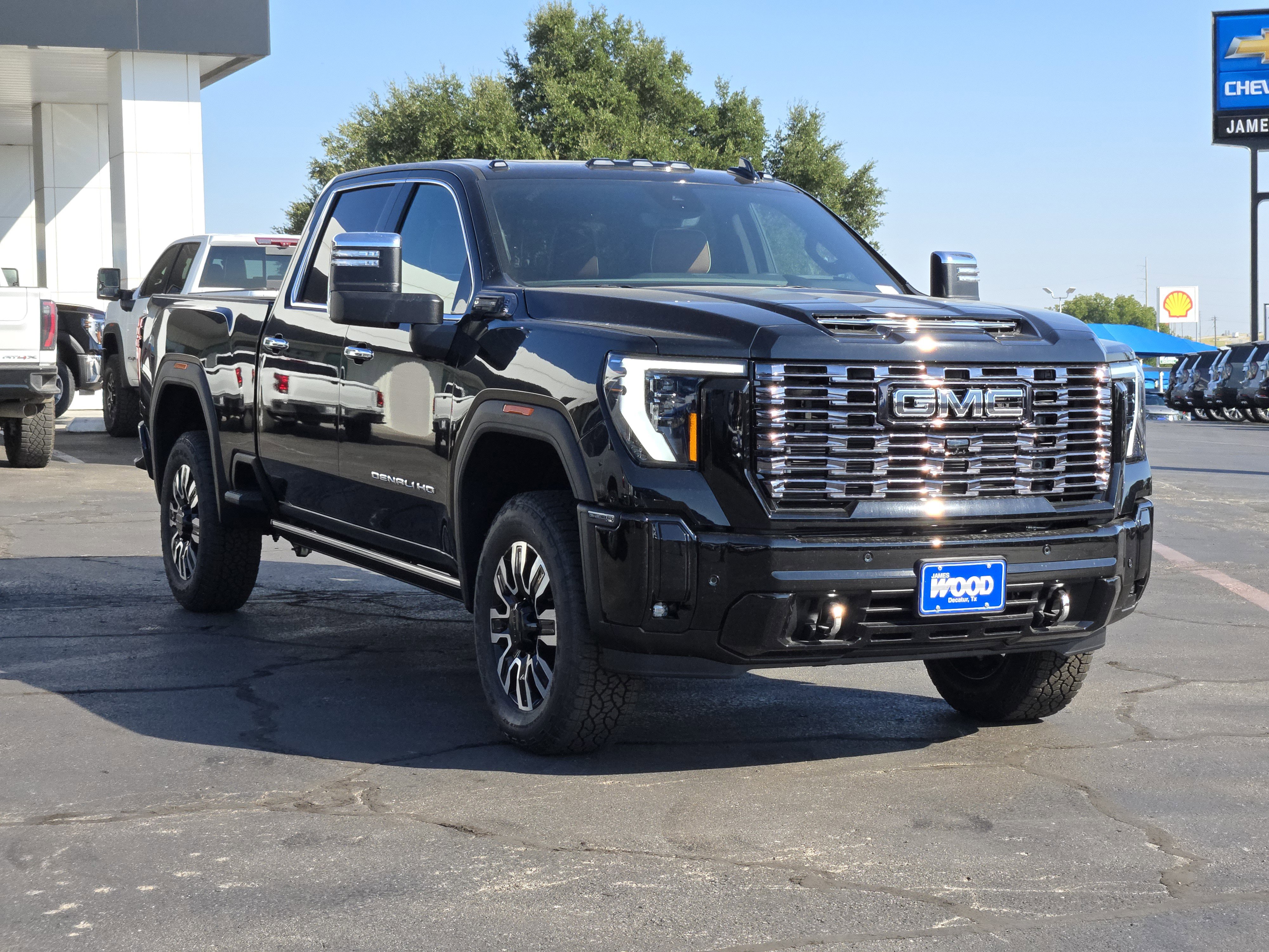 New 2026 GMC Sierra 2500 Denali Ultimate video 2