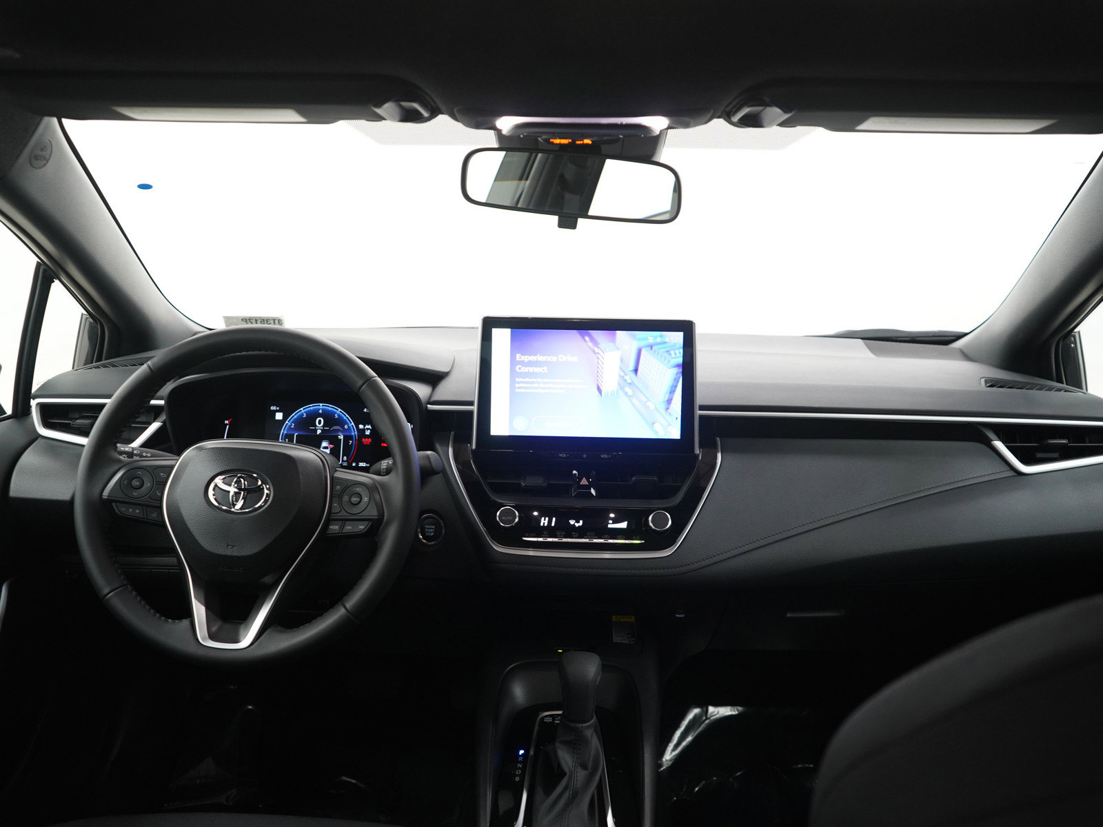 Used 2025 Toyota Corolla SE image 12