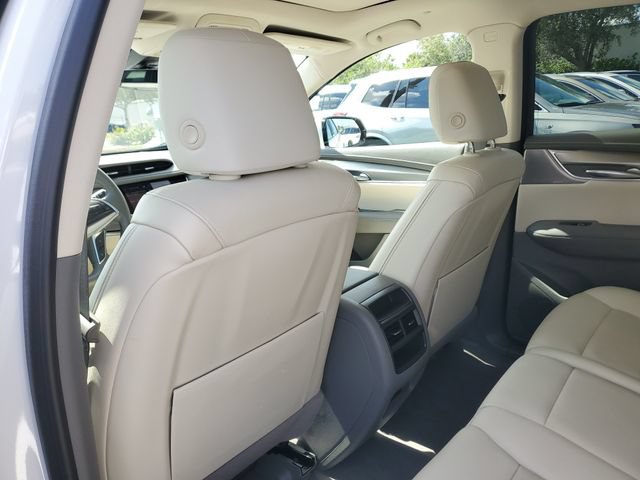Certified 2023 Cadillac XT5 Premium Luxury w/ LPO, Premium Carpet Package FWD image 15