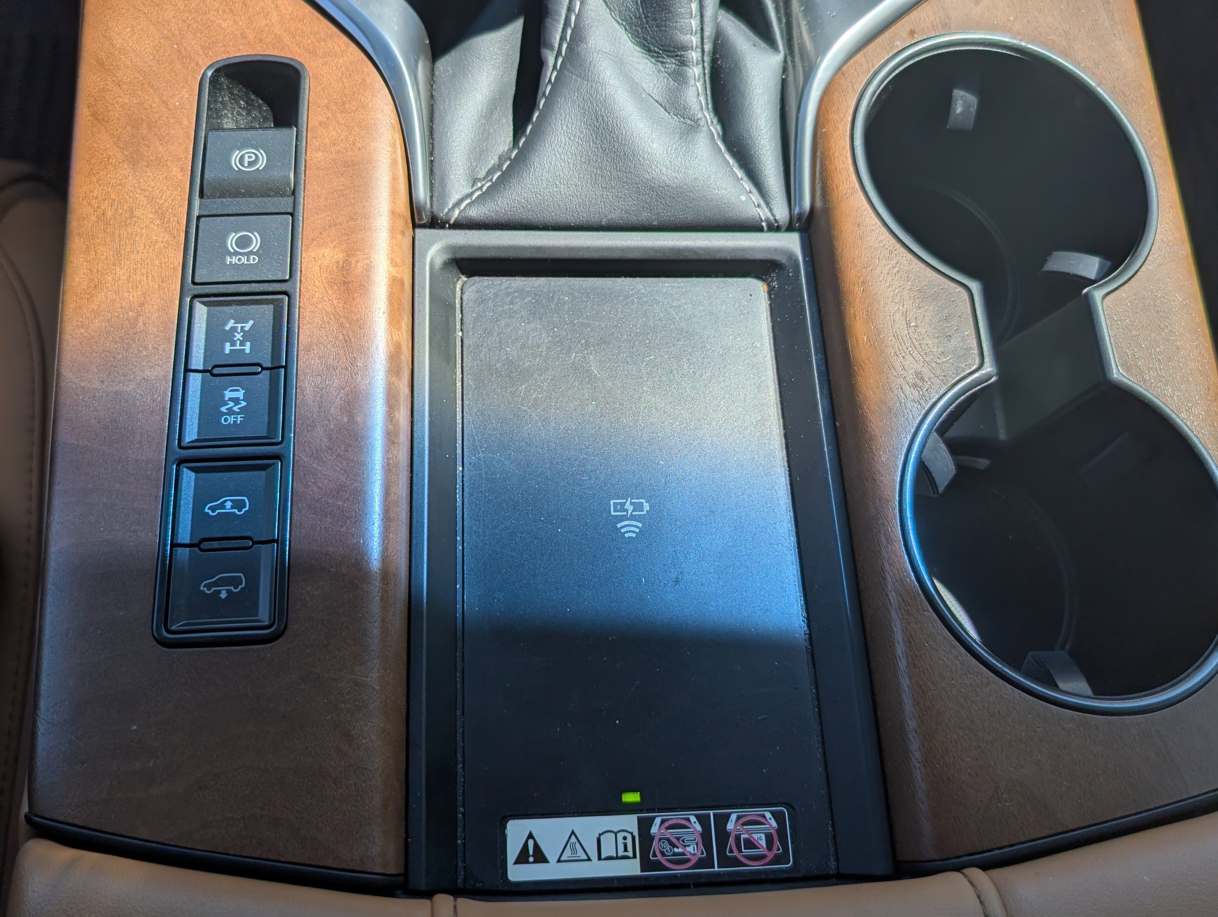 Used 2024 Lexus LX 600 4WD w/ Appearance Package image 29