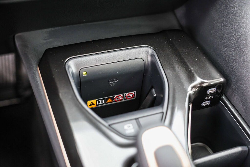 Certified 2026 Toyota Crown XLE w/ Advanced Technology Package AWD/4WD image 19