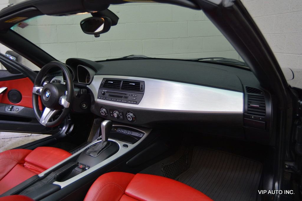 Used 2008 BMW Z4 3.0i image 16