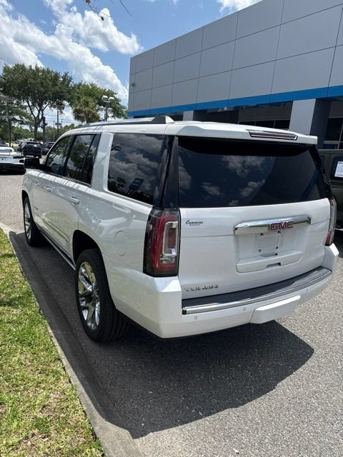 Certified 2019 GMC Yukon Denali w/ Denali Ultimate Package AWD/4WD image 4
