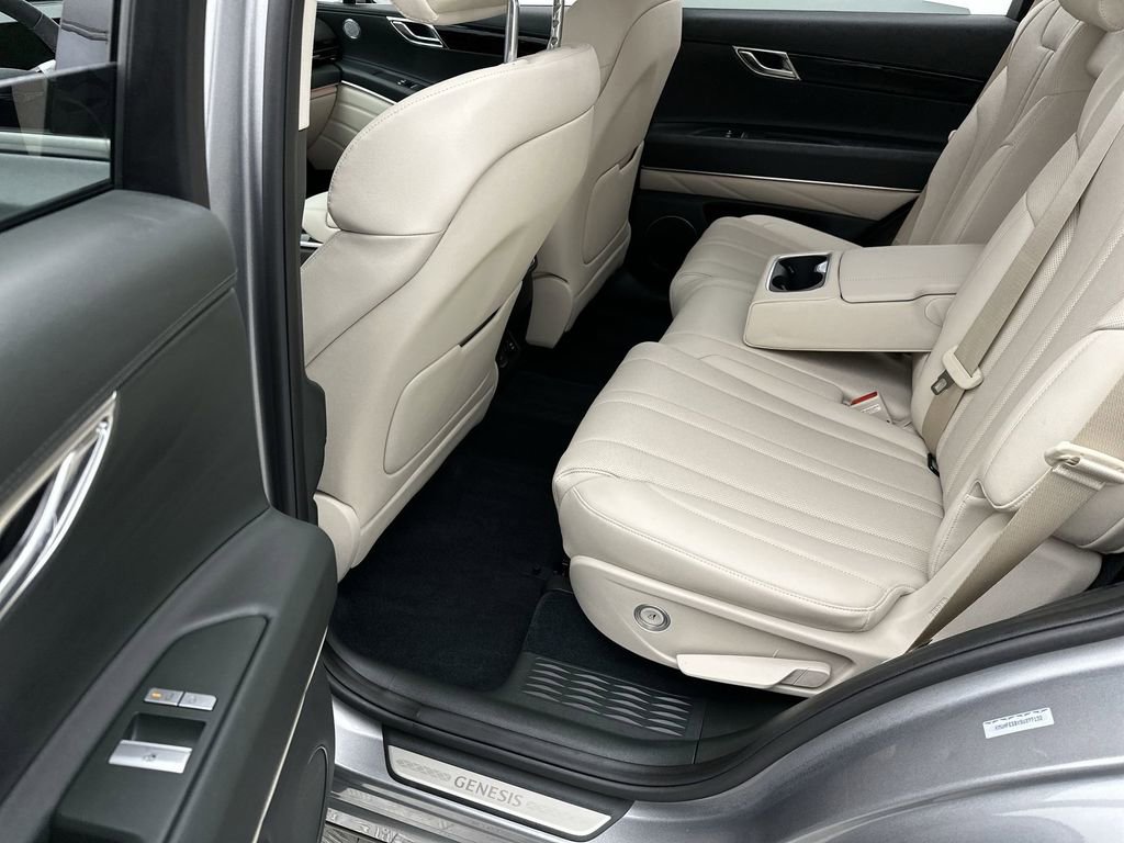 Certified 2025 Genesis GV80 2.5T Standard AWD/4WD image 22