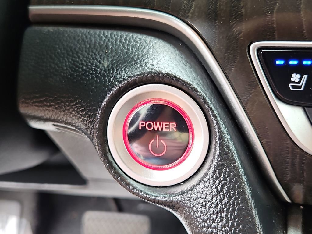 Used 2022 Honda Accord Touring image 16