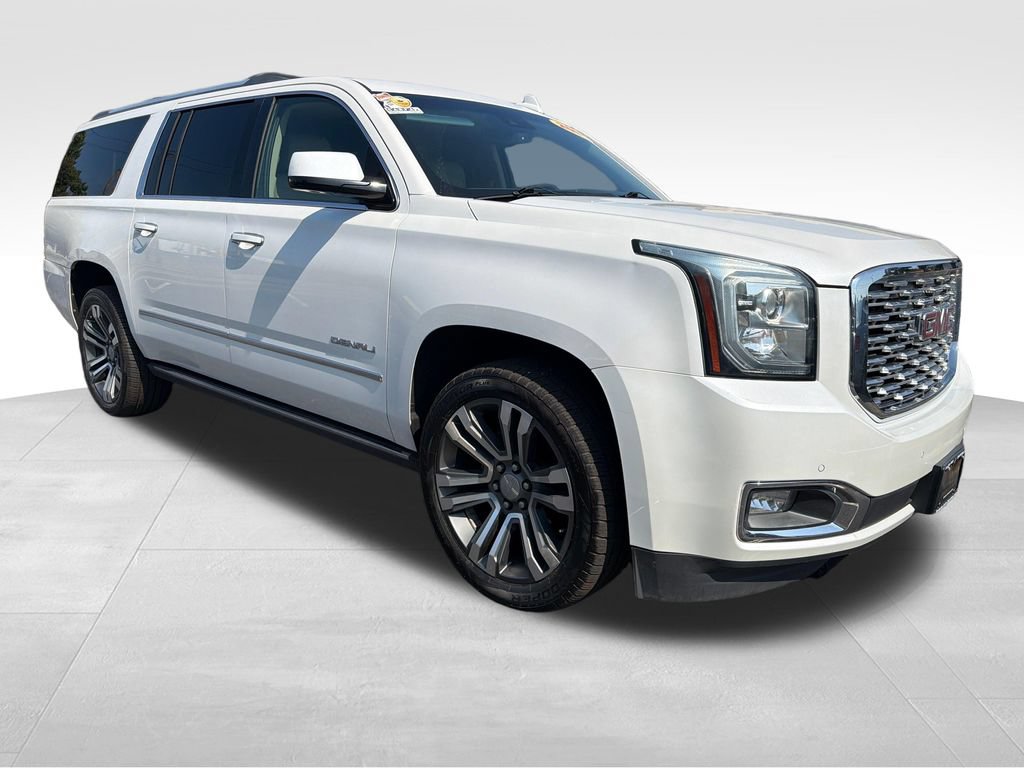 Used 2018 GMC Yukon XL Denali w/ Denali Ultimate Package AWD/4WD image 8