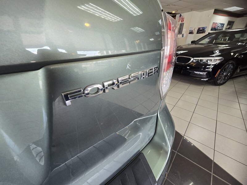 Used 2017 Subaru Forester 2.5i Limited AWD/4WD image 32