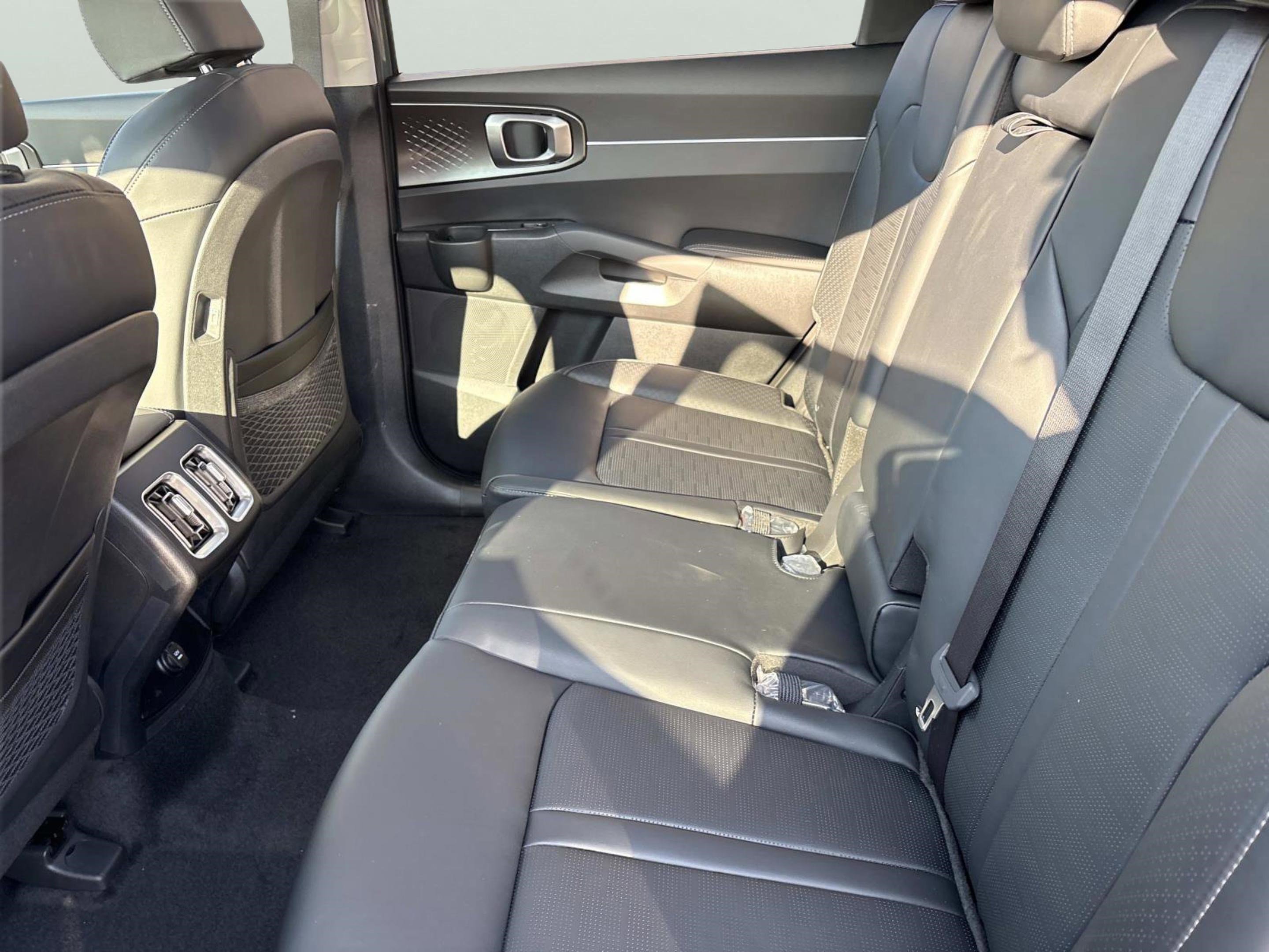 New 2026 Kia Sorento EX image 14