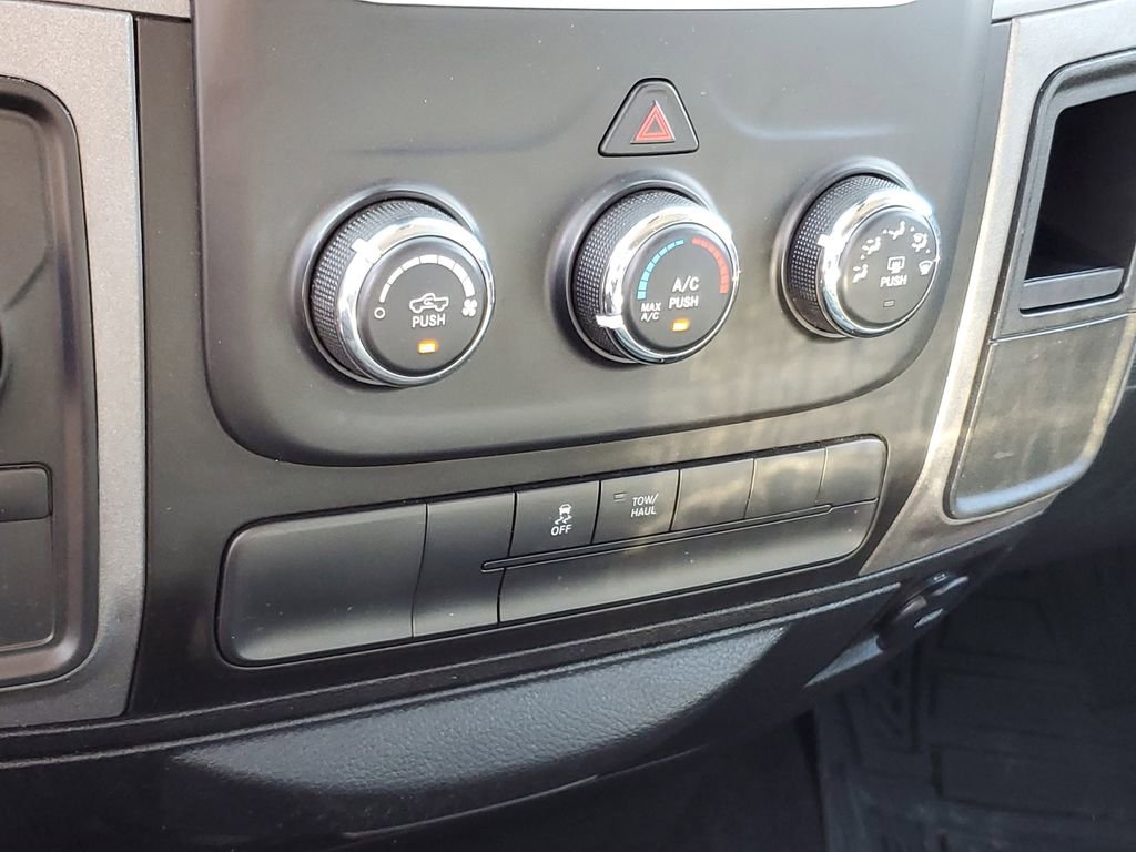 Used 2014 RAM 1500 Express AWD/4WD image 19