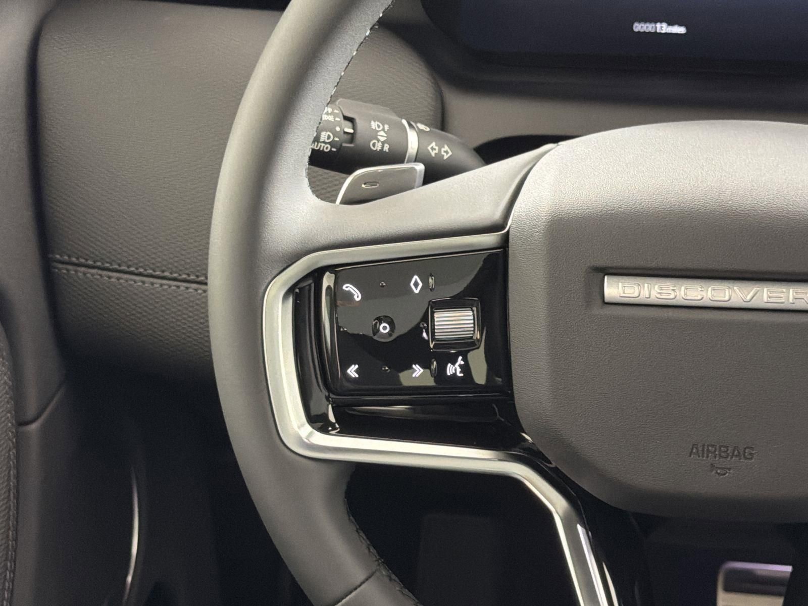 New 2026 Land Rover Discovery Sport Landmark image 12