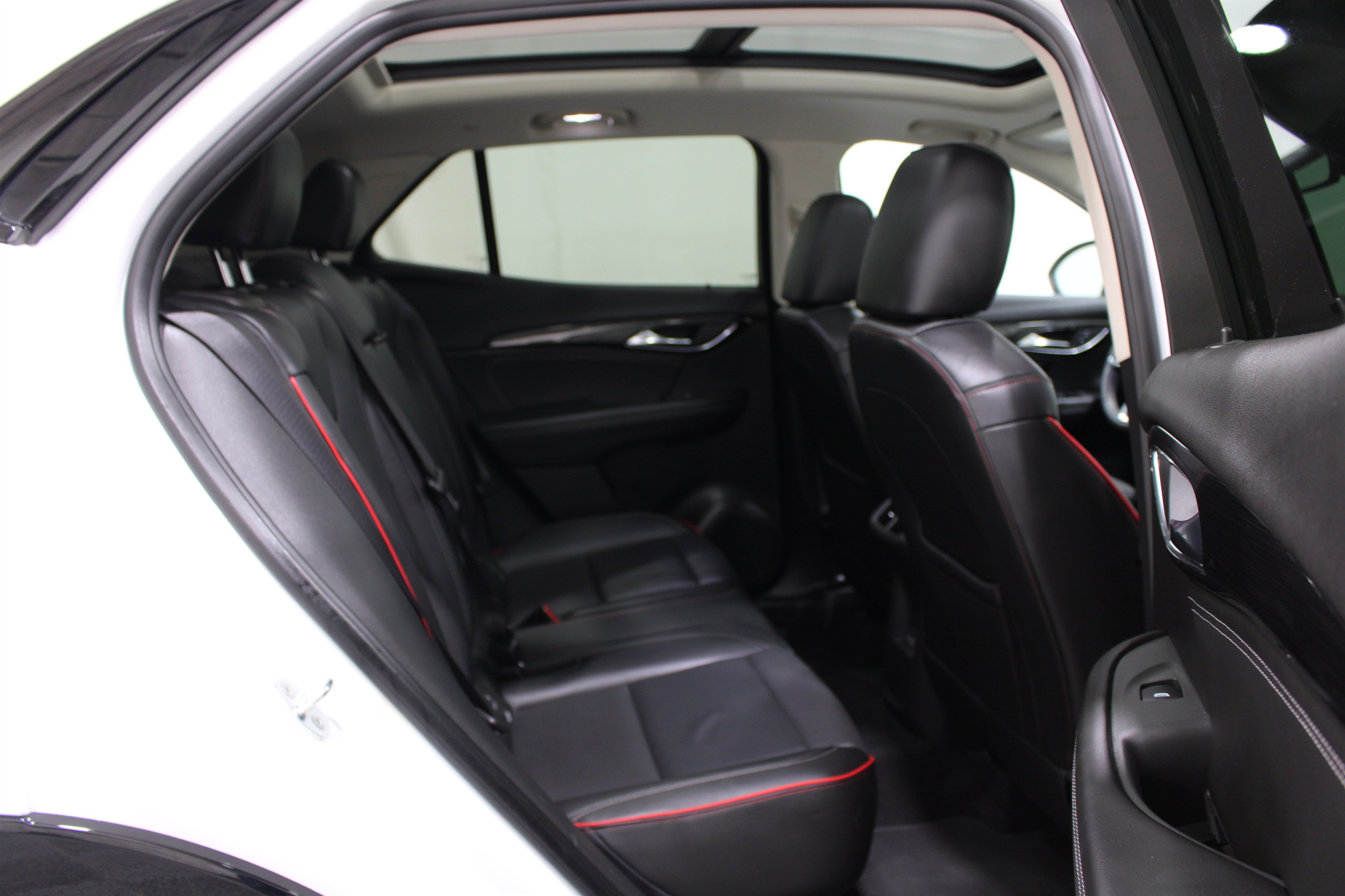 Used 2023 Buick Envision Essence w/ Sport Touring Package AWD/4WD image 26