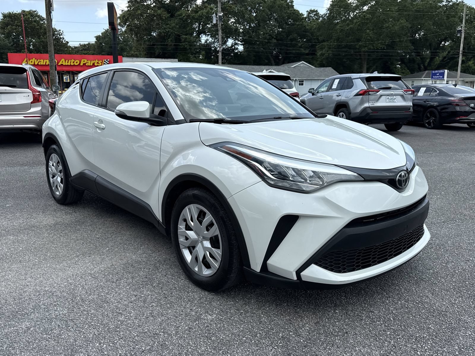 Used 2021 Toyota C-HR LE FWD image 7