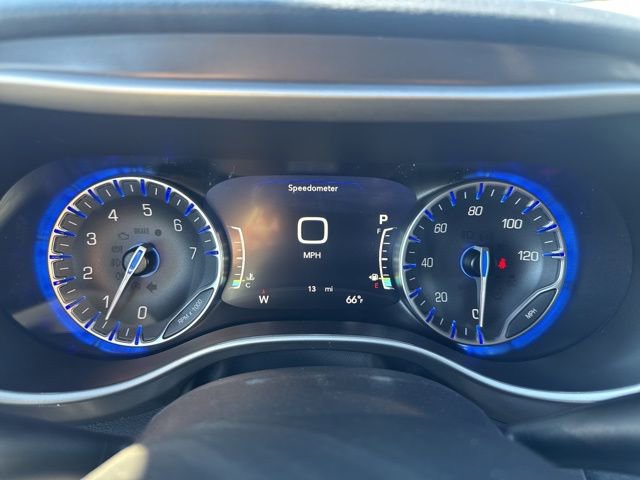 New 2026 Chrysler Pacifica Select image 21