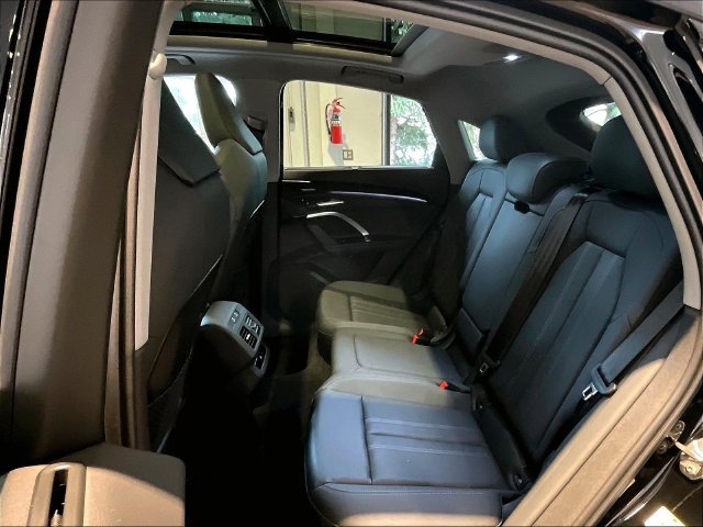 Used 2026 Audi Q5 Premium Plus AWD/4WD image 23