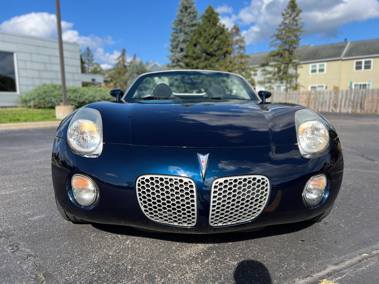 Used 2006 Pontiac Solstice Roadster w/ Power Package image 12
