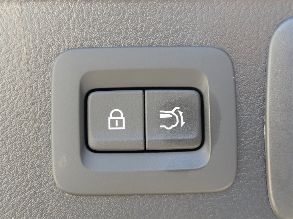 Used 2025 MAZDA CX-50 AWD 2.5 Hybrid w/ Weather Package image 14