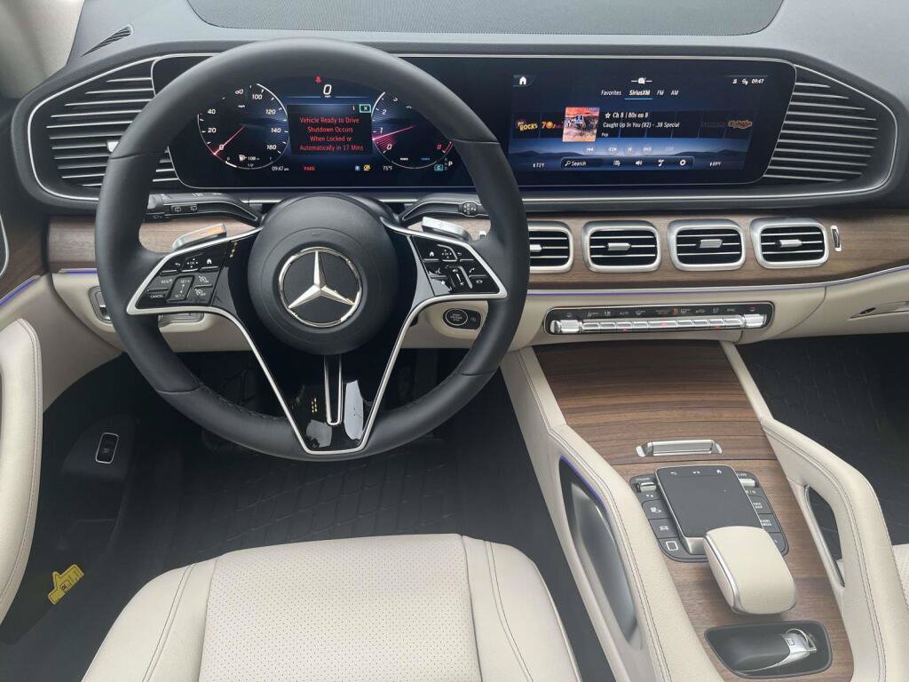 Used 2026 Mercedes-Benz GLE 350 4MATIC image 2