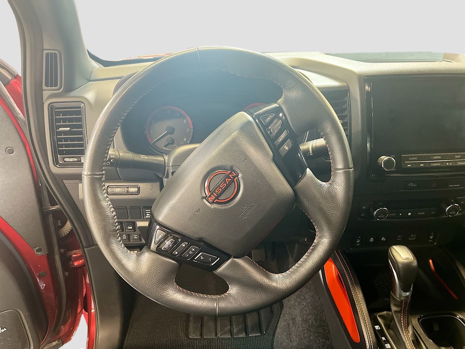 Used 2023 Nissan Frontier PRO-4X w/ Pro-4X Premium Package image 11