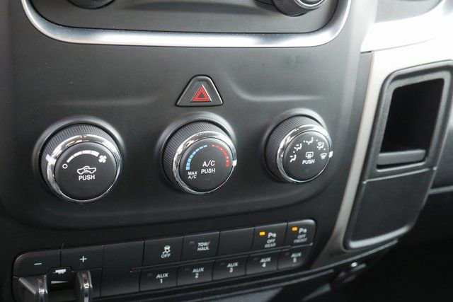 Used 2018 RAM 3500 SLT w/ Luxury Group image 21