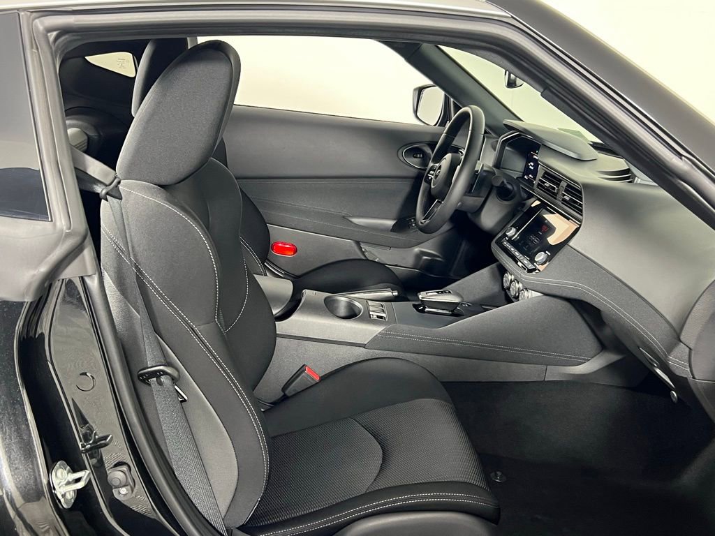 Used 2025 Nissan Z Sport w/ Floor Mat Package image 28