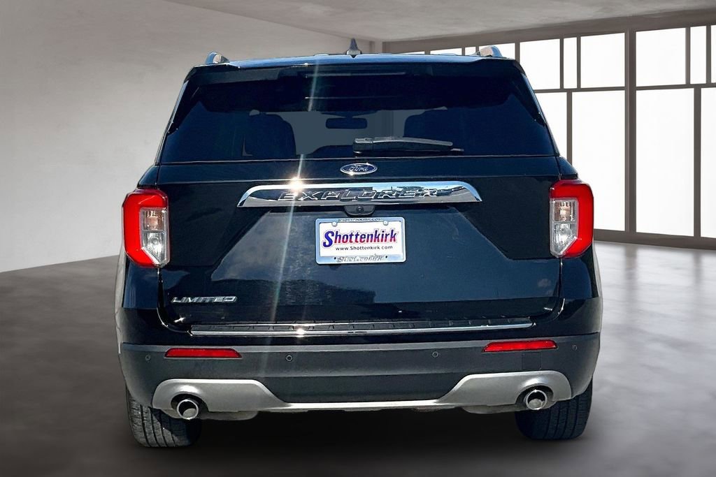 Used 2021 Ford Explorer Limited w/ Equipment Group 301A RWD image 5