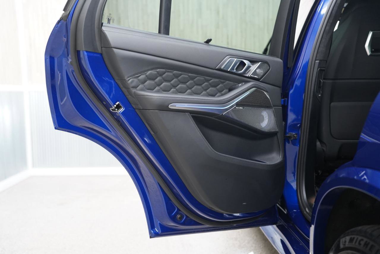 Used 2026 BMW X5 M Competition w/ Executive Package image 34