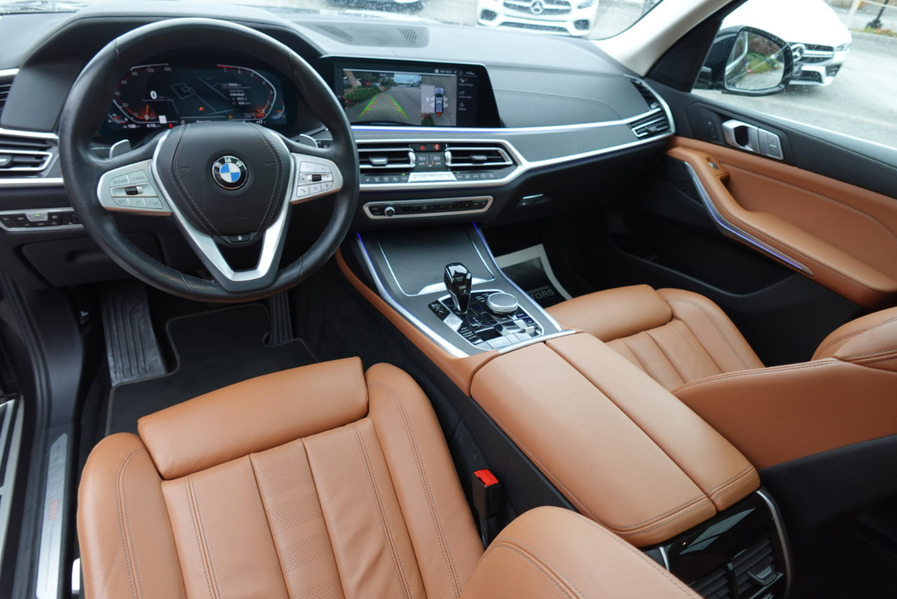 Used 2022 BMW X7 xDrive40i w/ Parking Assistance Package image 7