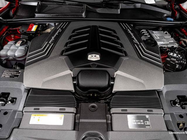 Used 2023 Lamborghini Urus Performante AWD/4WD image 9