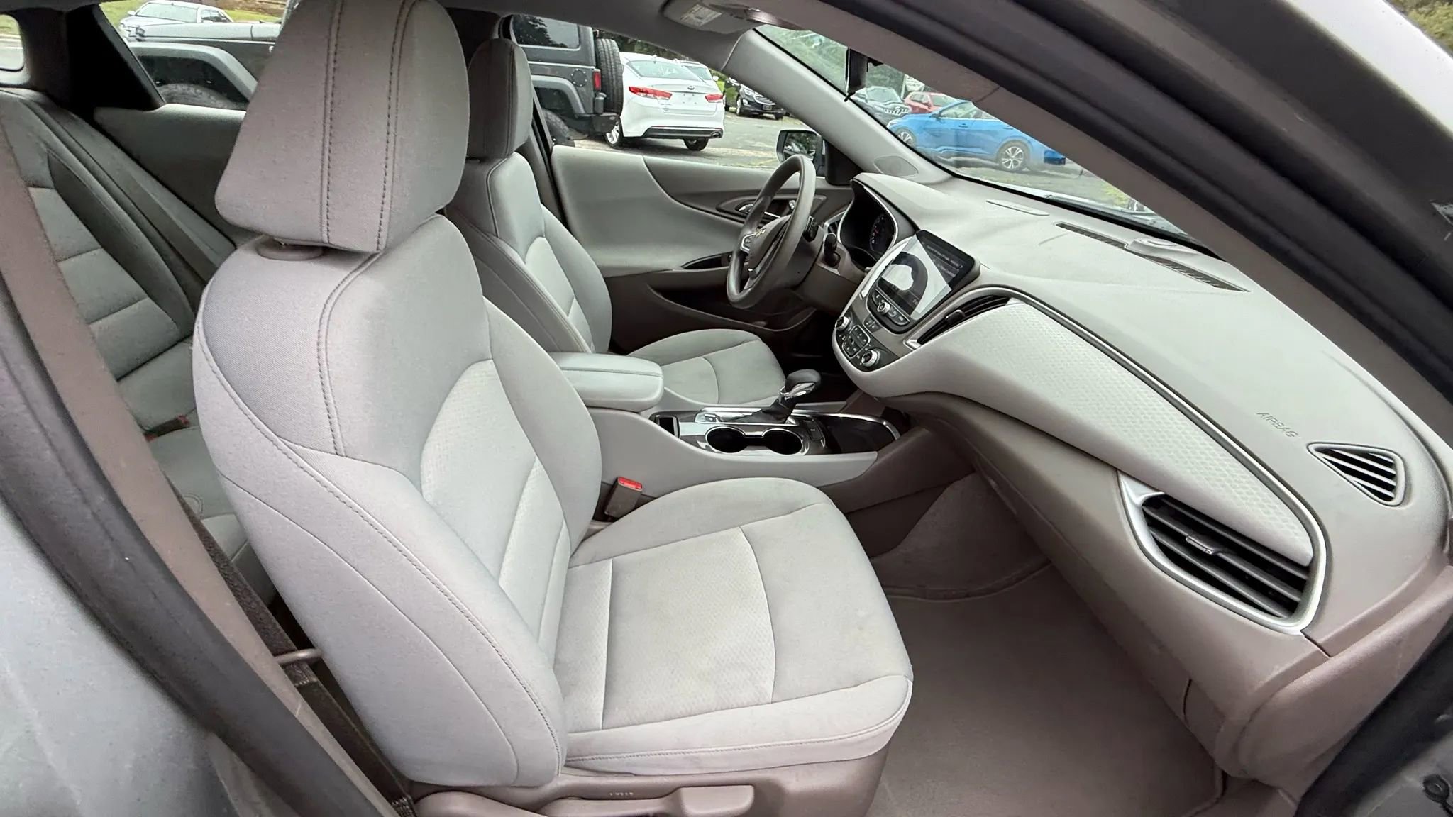Used 2023 Chevrolet Malibu LT image 35