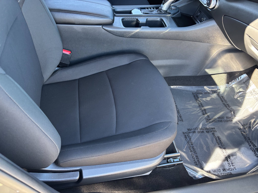Used 2025 Nissan Sentra S FWD image 34