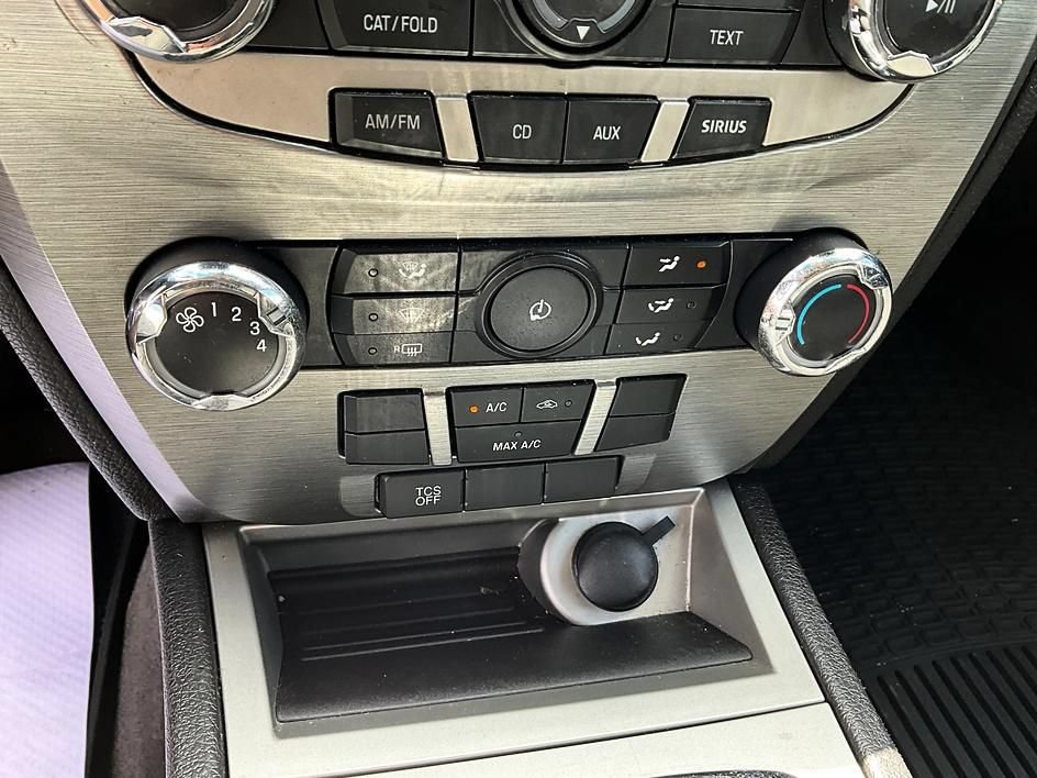 Used 2012 Ford Fusion SE FWD image 23