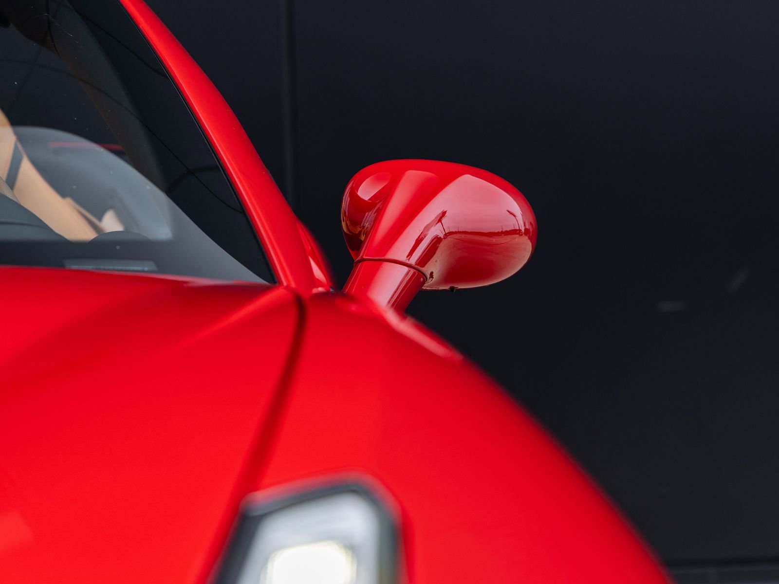 Used 2016 Ferrari California T RWD image 24