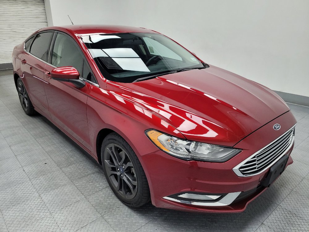 Used 2018 Ford Fusion SE w/ Equipment Group 201A FWD image 11