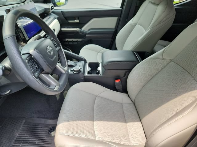 Certified 2025 Toyota Tacoma Limited AWD/4WD image 29