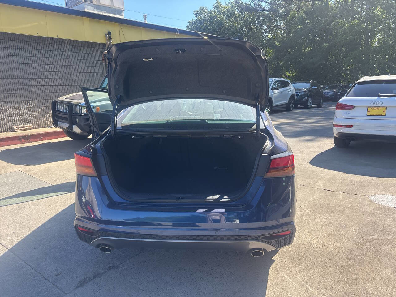 Used 2021 Nissan Altima 2.5 SR FWD image 18