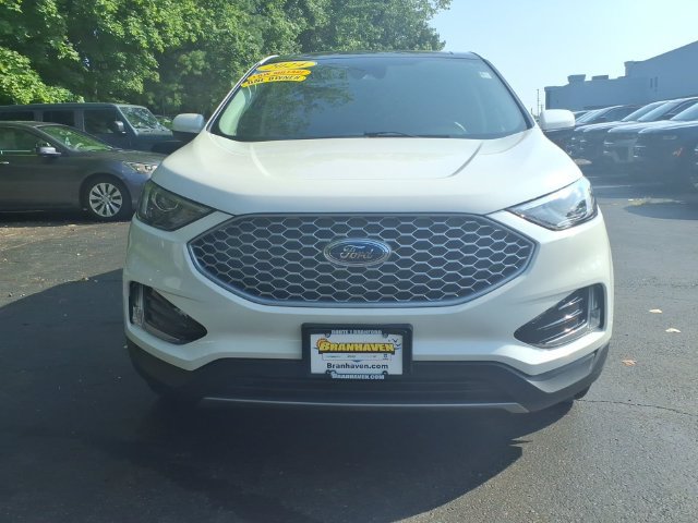 Used 2024 Ford Edge SEL w/ Convenience Package AWD/4WD image 3