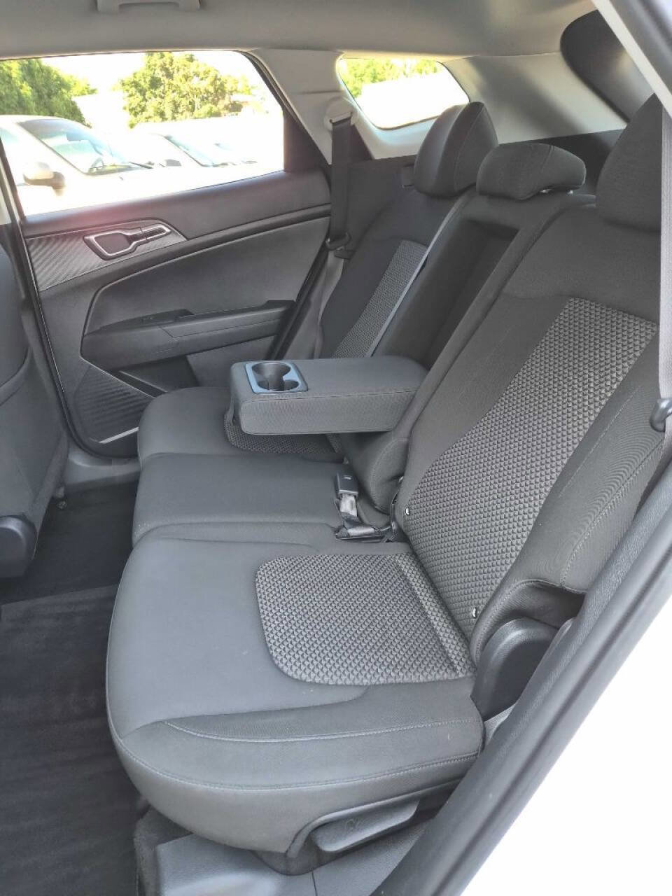 Used 2024 Kia Sportage LX image 15