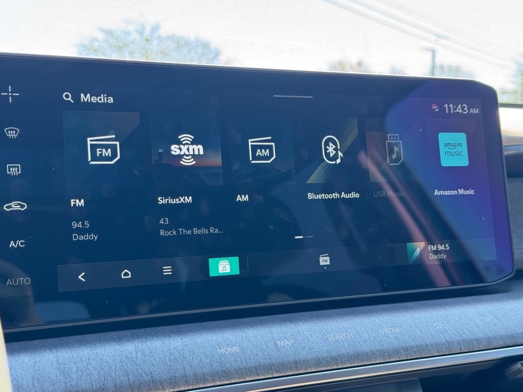 Certified 2026 Kia EV9 Wind image 22