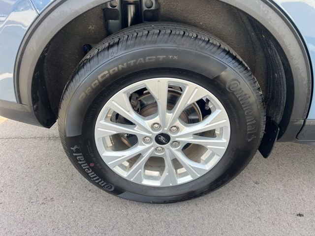 Used 2023 Ford Escape Active w/ Tech Pack #1 AWD/4WD image 9