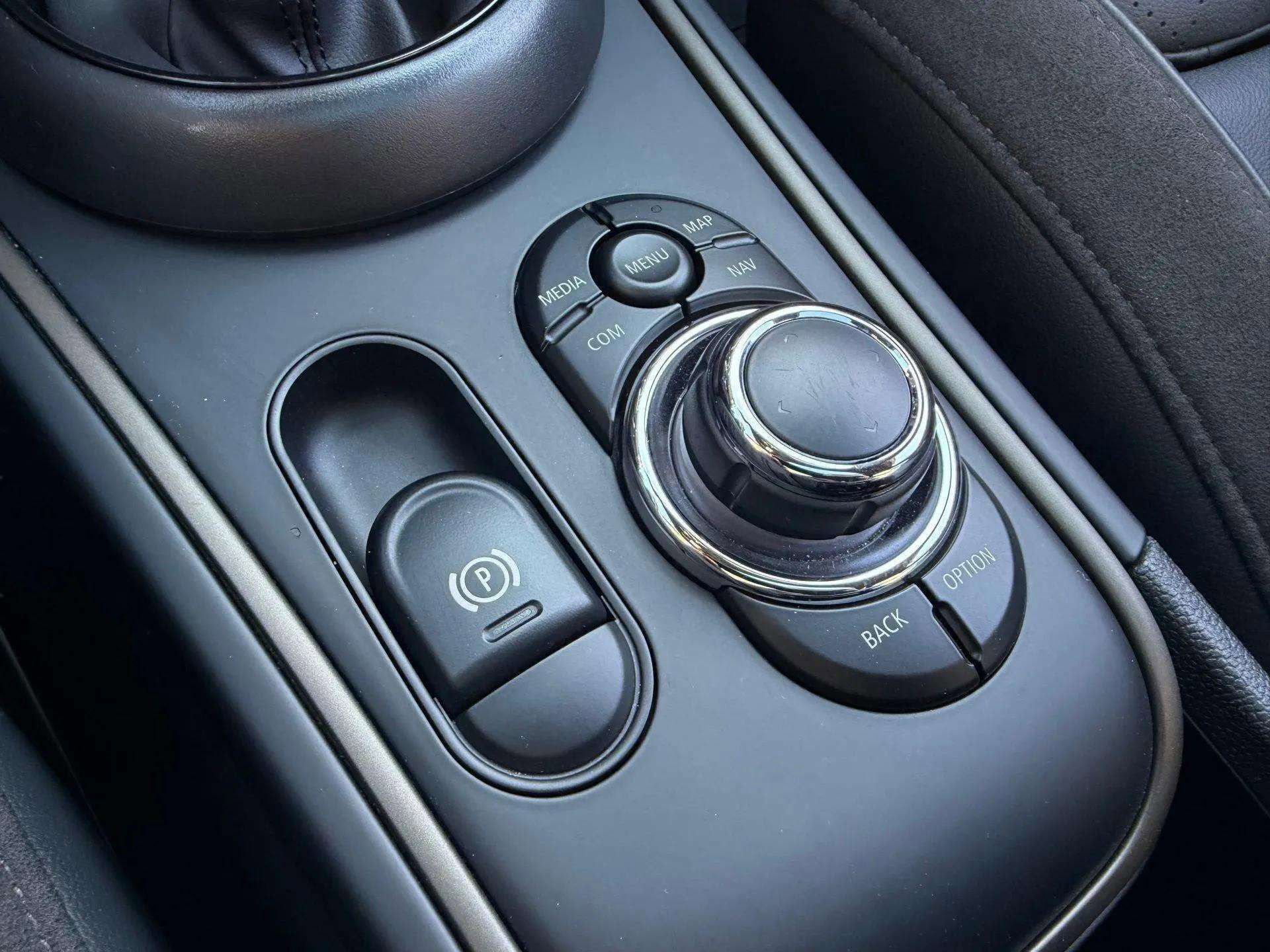 Used 2022 MINI Cooper Countryman S w/ Boardwalk Edition image 41