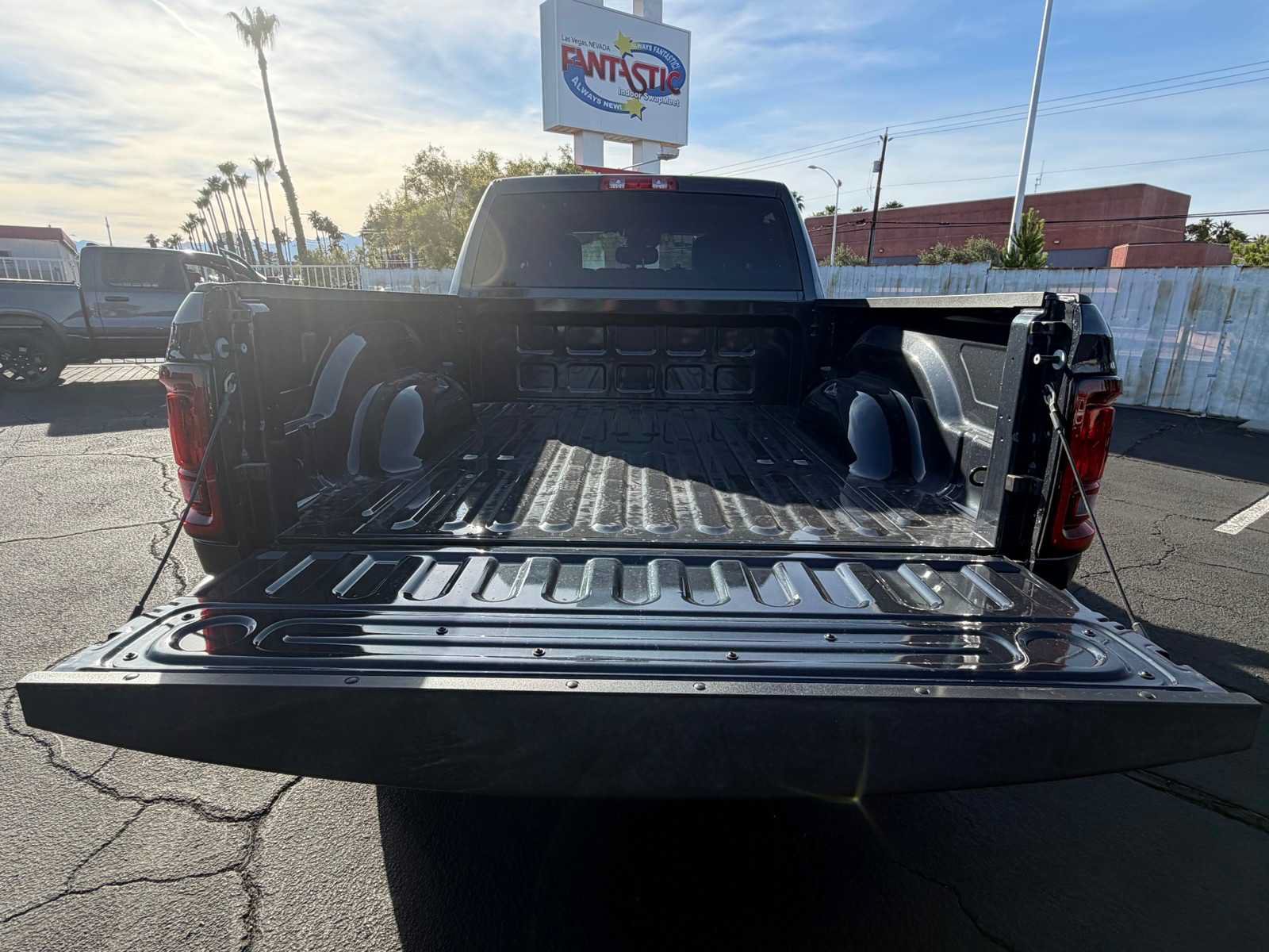 New 2026 RAM 2500 Big Horn AWD/4WD image 19