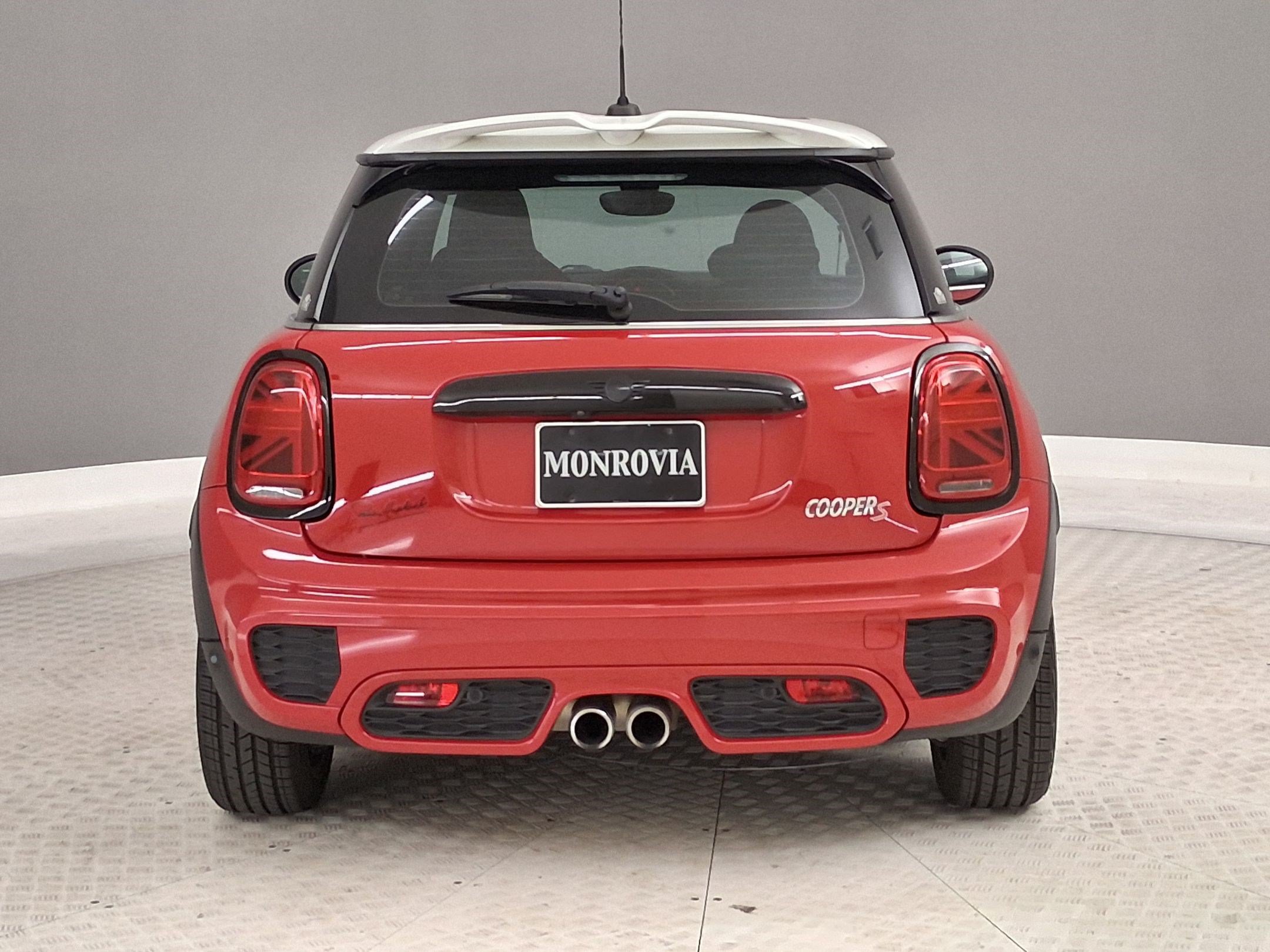Used 2021 MINI Cooper S w/ 6.5" Touchscreen Package FWD image 8