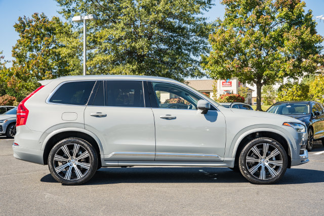 Certified 2025 Volvo XC90 B6 Plus w/ Protection Package Premier AWD/4WD image 4
