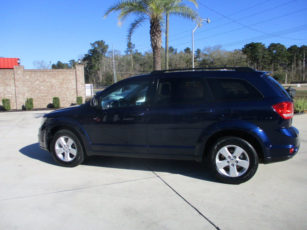 Used 2017 Dodge Journey SXT w/ Comfort/Convenience Group image 19