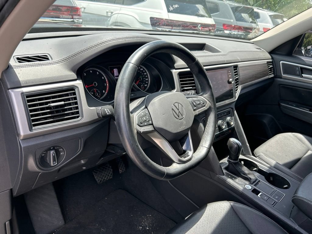 Used 2021 Volkswagen Atlas SE w/ Towing Package FWD image 21