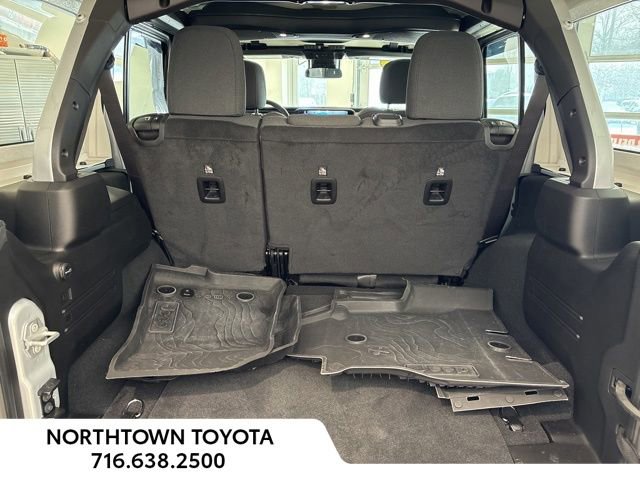 Used 2024 Jeep Wrangler Sahara w/ Safety Group image 15