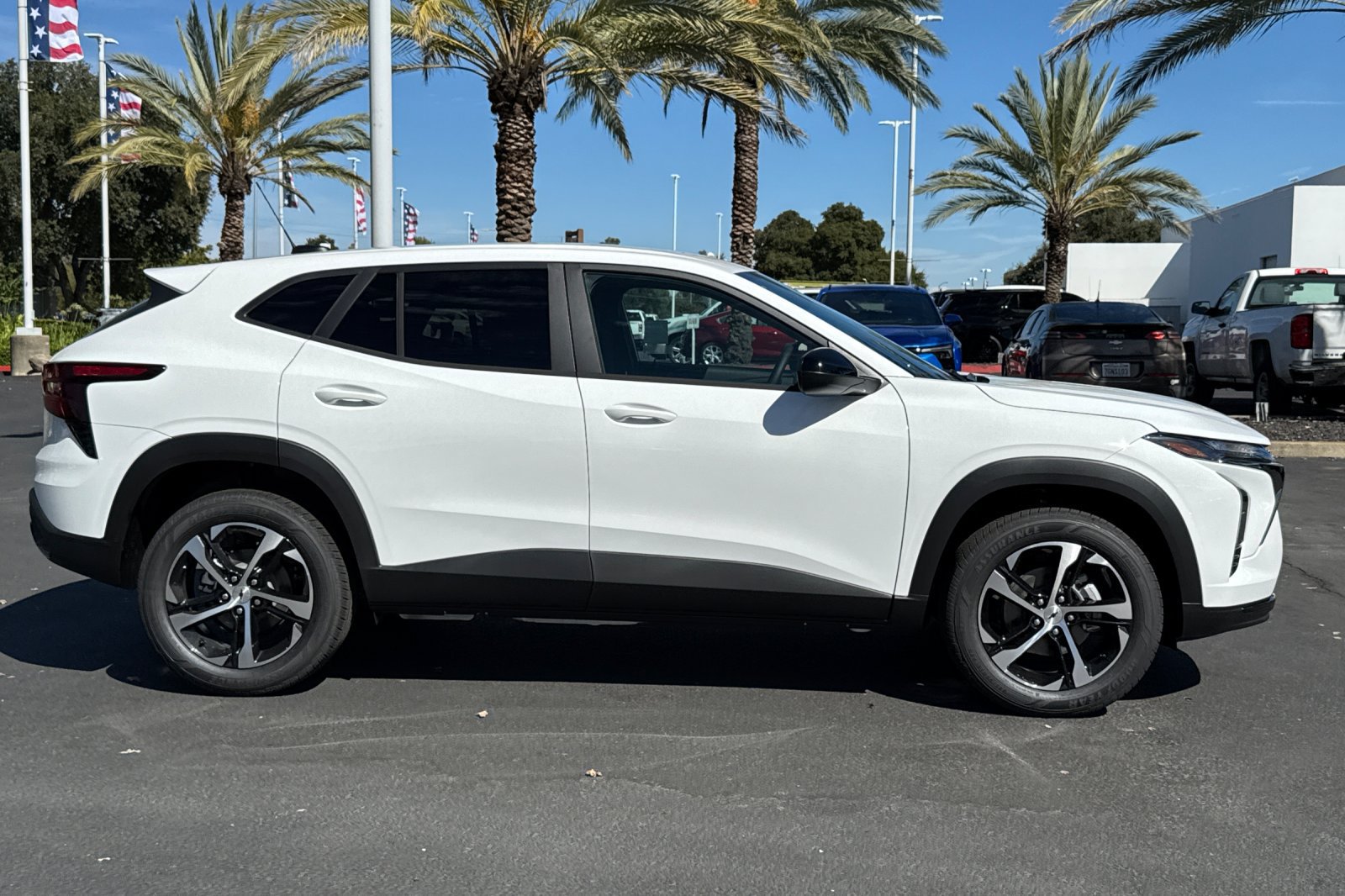 New 2026 Chevrolet Trax RS w/ Driver Confidence Package FWD image 2