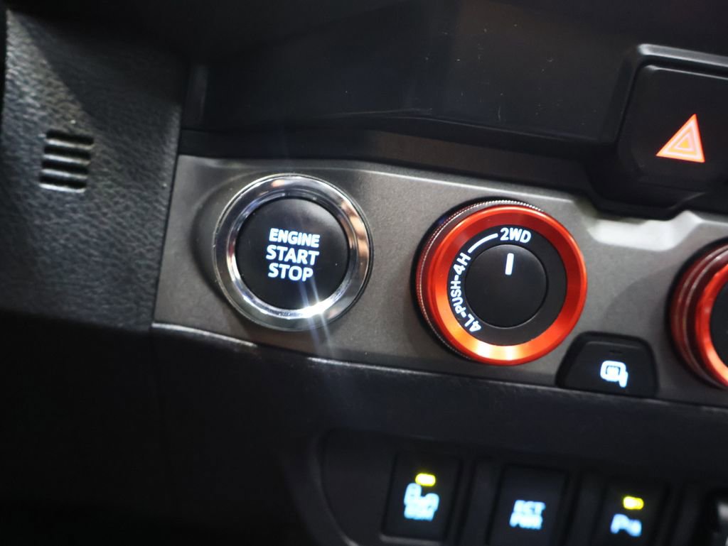 Used 2022 Toyota Tacoma TRD Sport w/ TRD Premium Sport Package AWD/4WD image 26